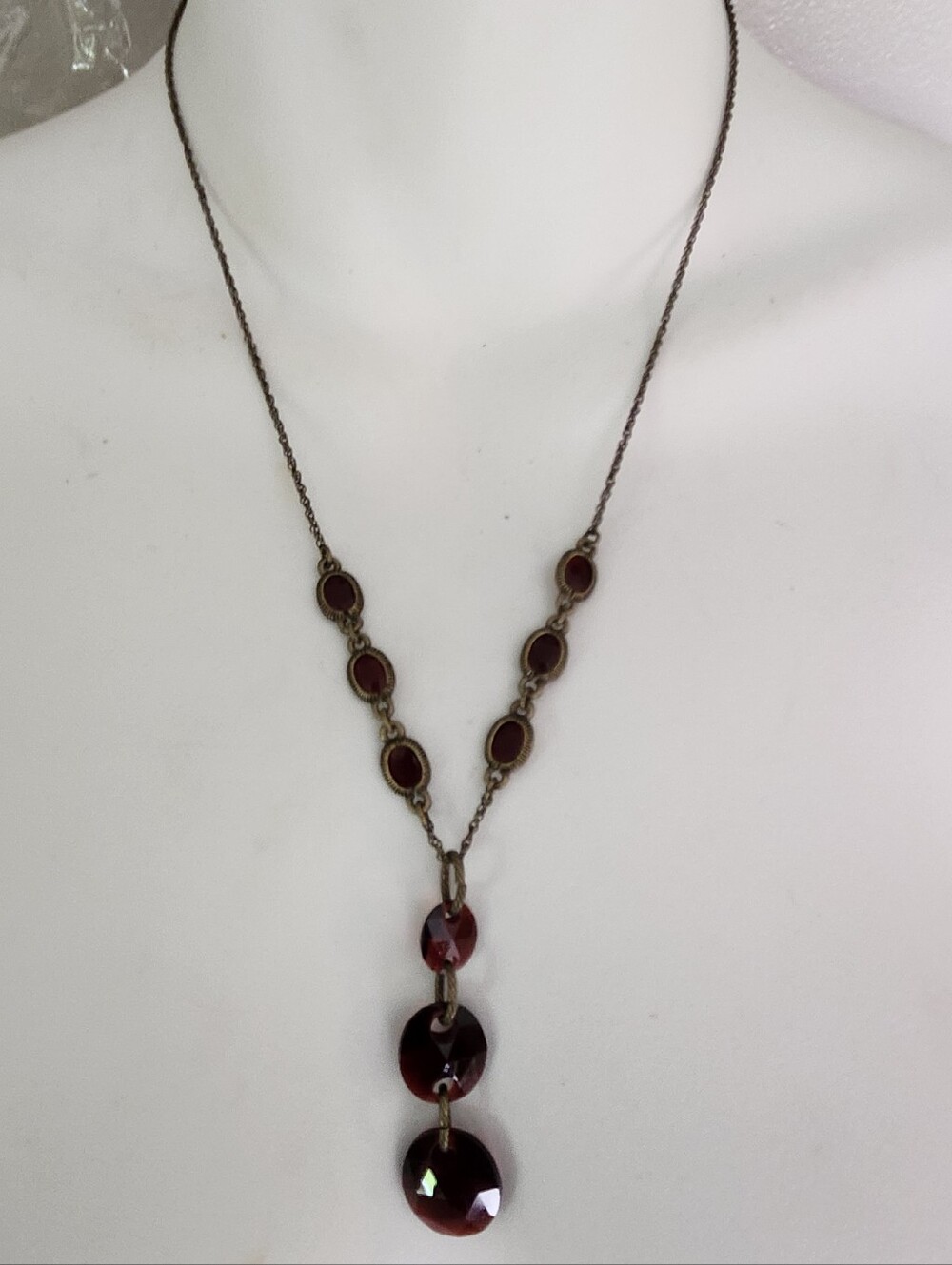 Vintage-Inspired Necklace with Deep Red Gem Drops & Matching Earrings